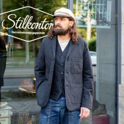 Charlie Easy Three Button Blazer Black Pin